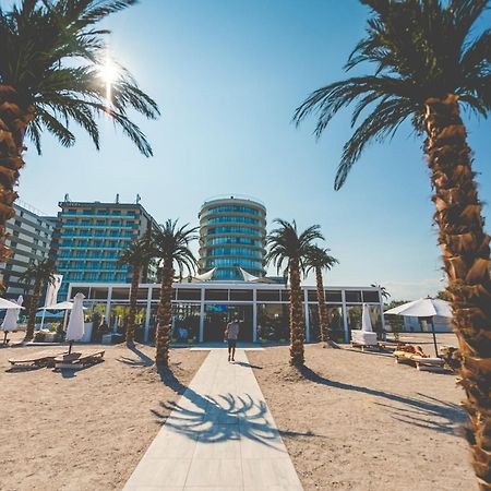 White Tower Mamaia Prestige Apartments Ngoại thất bức ảnh