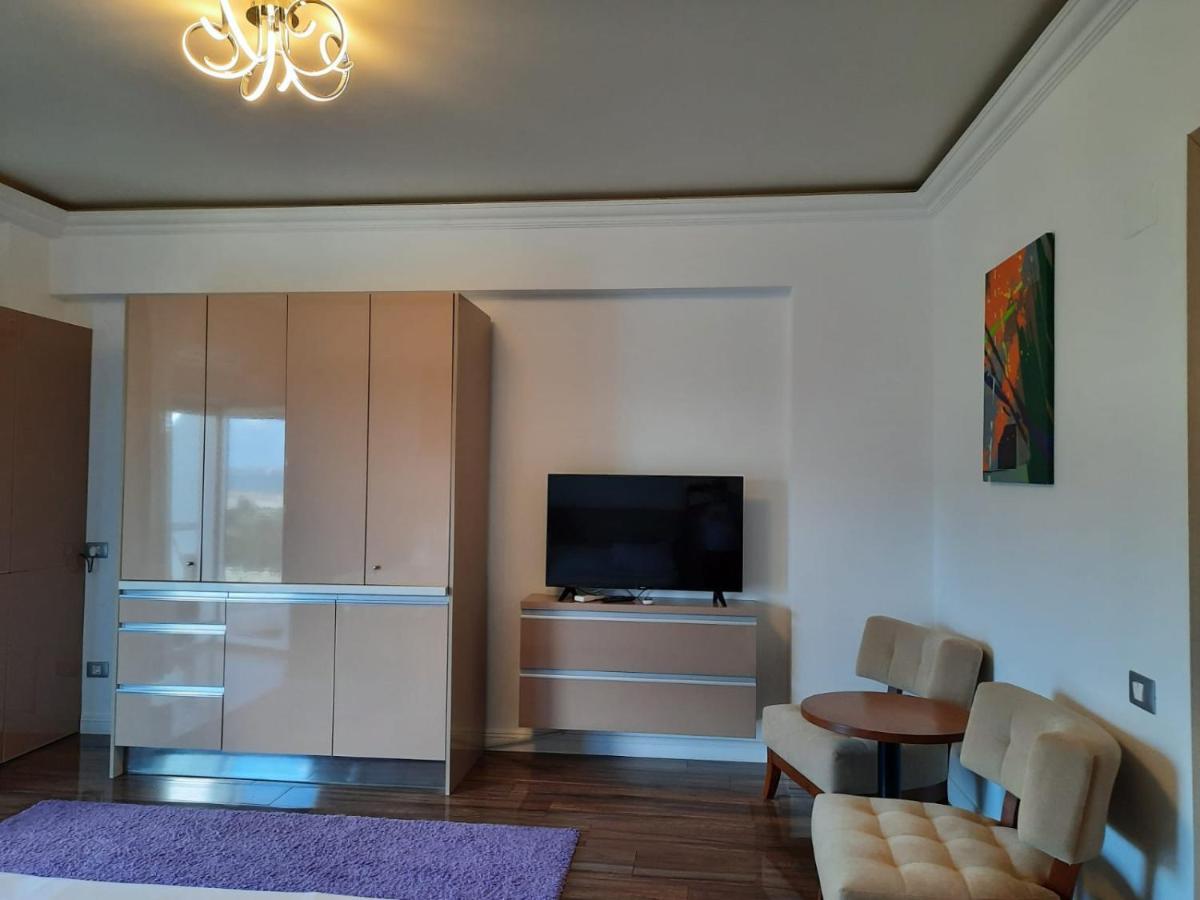 White Tower Mamaia Prestige Apartments Ngoại thất bức ảnh