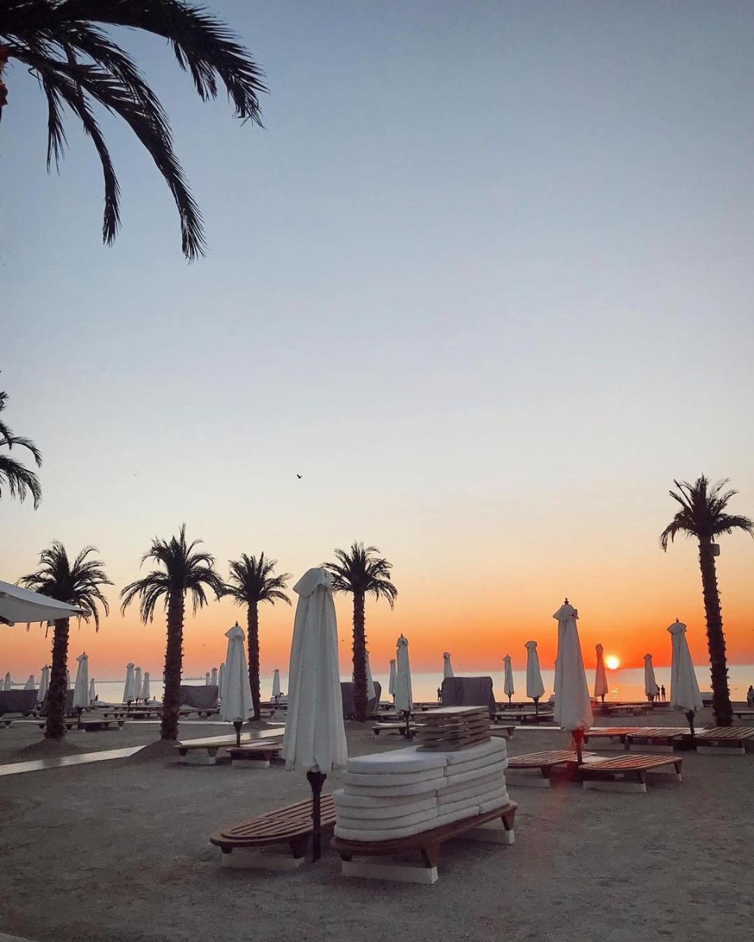 White Tower Mamaia Prestige Apartments Ngoại thất bức ảnh