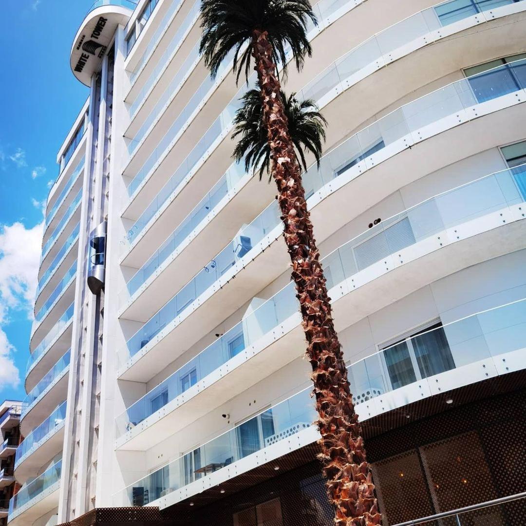 White Tower Mamaia Prestige Apartments Ngoại thất bức ảnh