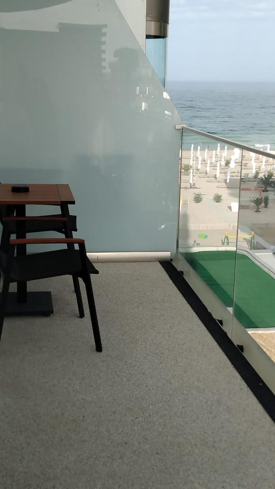 White Tower Mamaia Prestige Apartments Ngoại thất bức ảnh