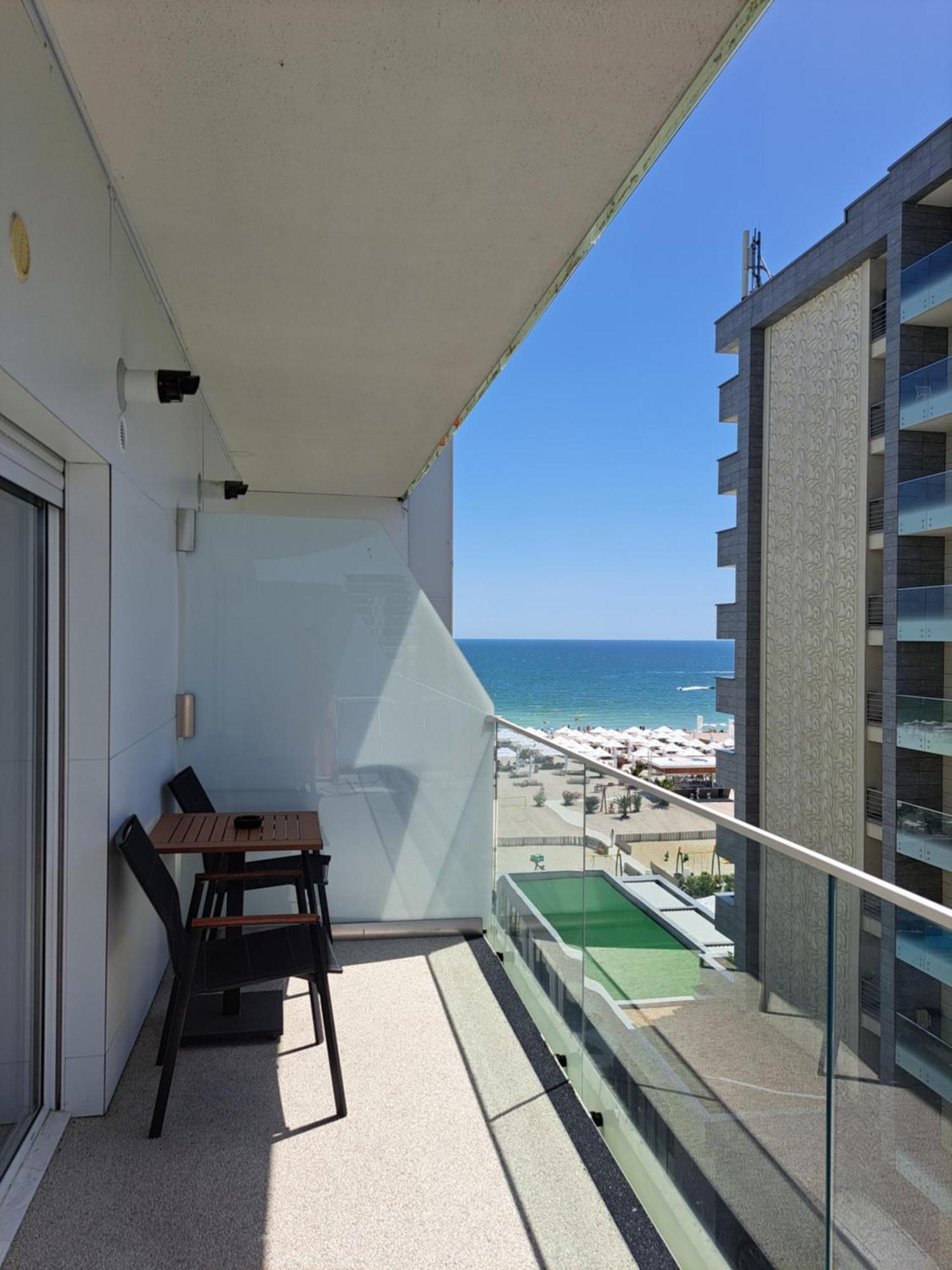 White Tower Mamaia Prestige Apartments Ngoại thất bức ảnh