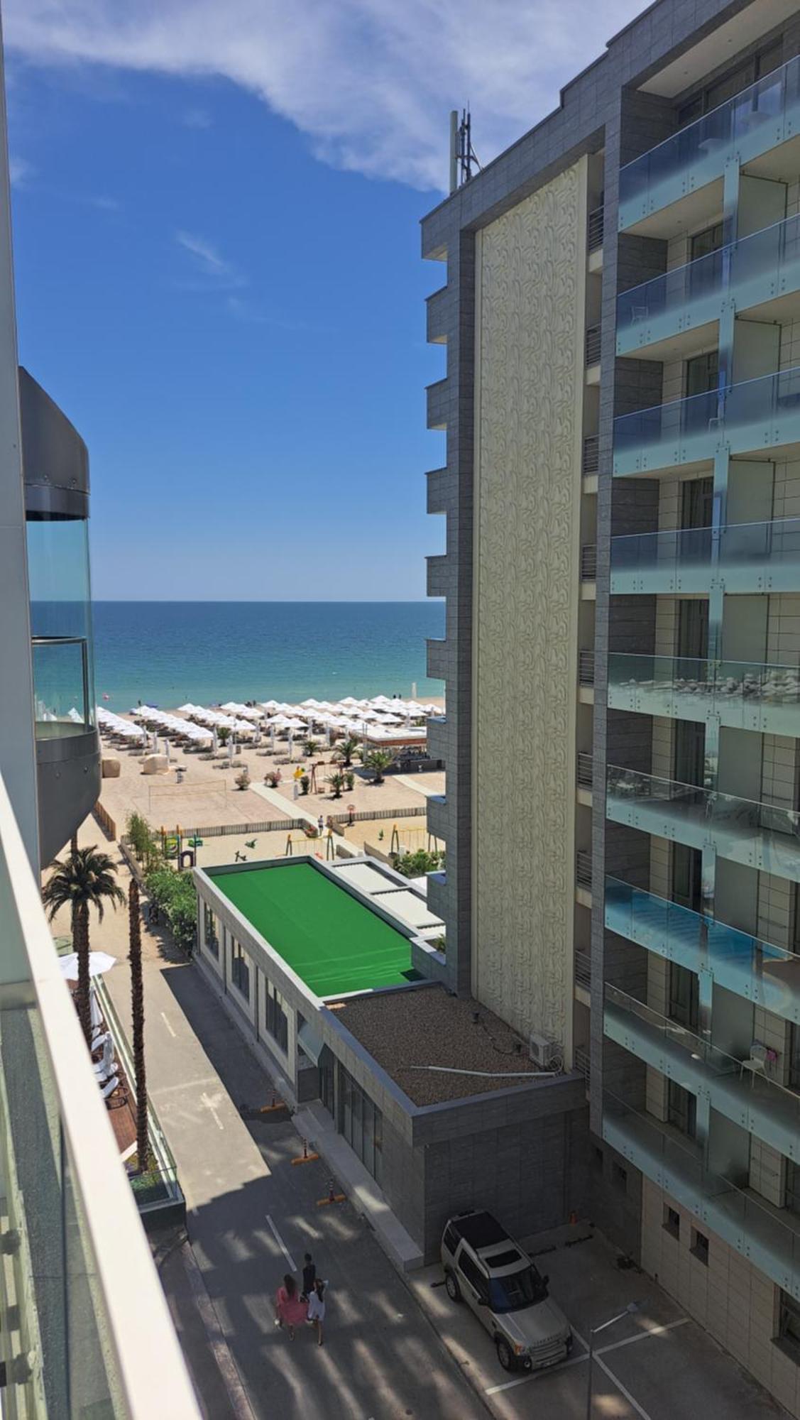 White Tower Mamaia Prestige Apartments Ngoại thất bức ảnh