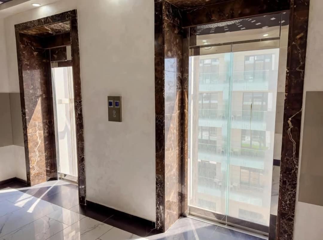 White Tower Mamaia Prestige Apartments Ngoại thất bức ảnh